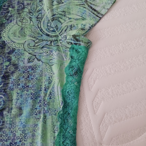 Pair of One World Cap Sleeve Fancy T's - Picture 6 of 6